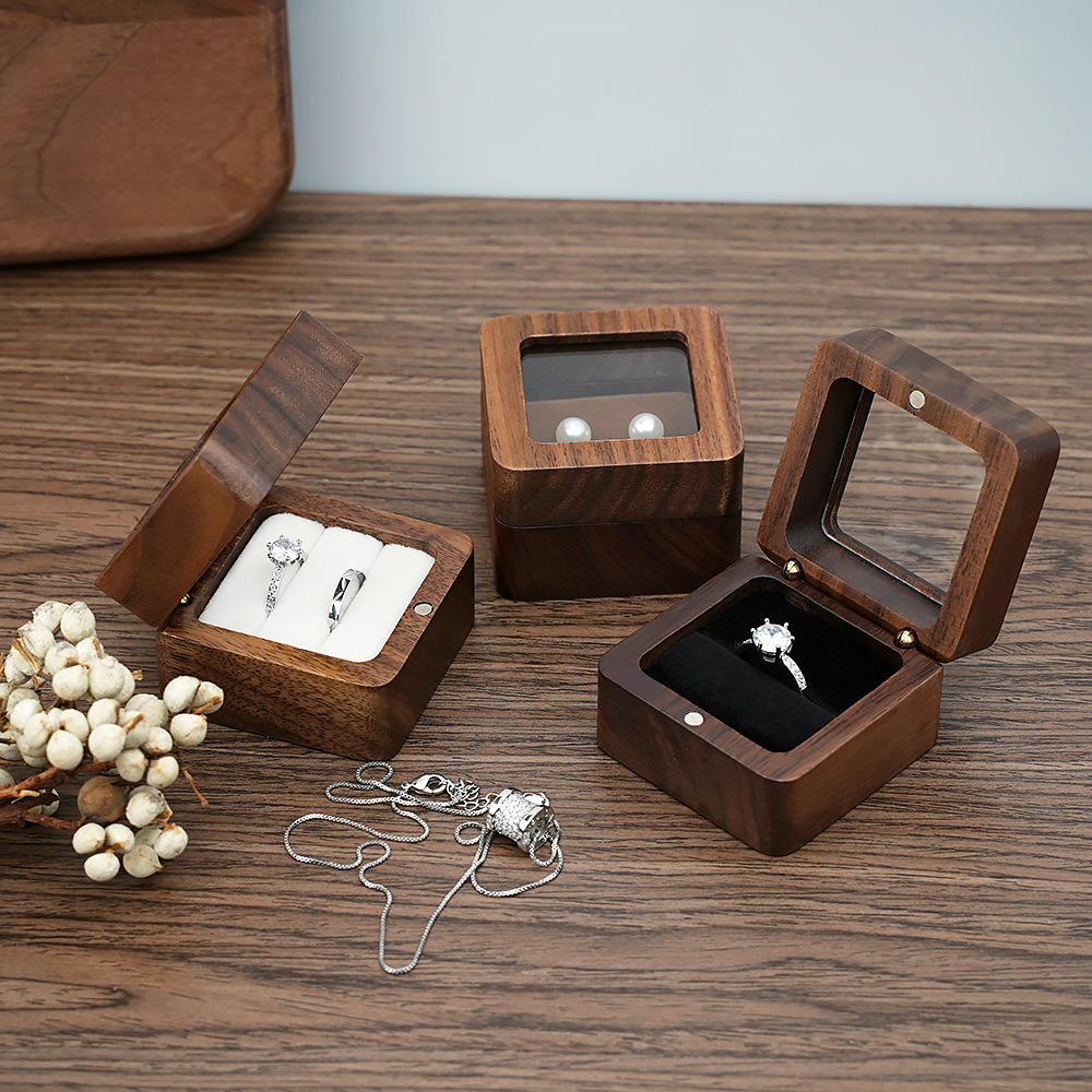 Pudełko na pierścionek z czarn – Cufflink Box Set recenzja i cena