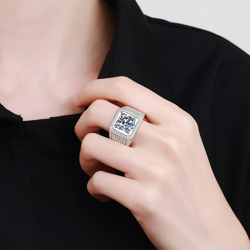 Pierścień z moissanitem D-Colo – Signet Ring Men recenzja i cena